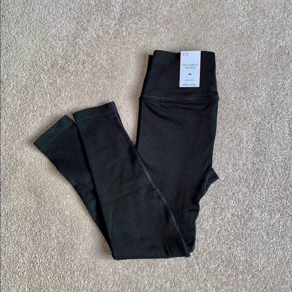 Victoria Secret Seamless 7/8 high rise tights Sz M